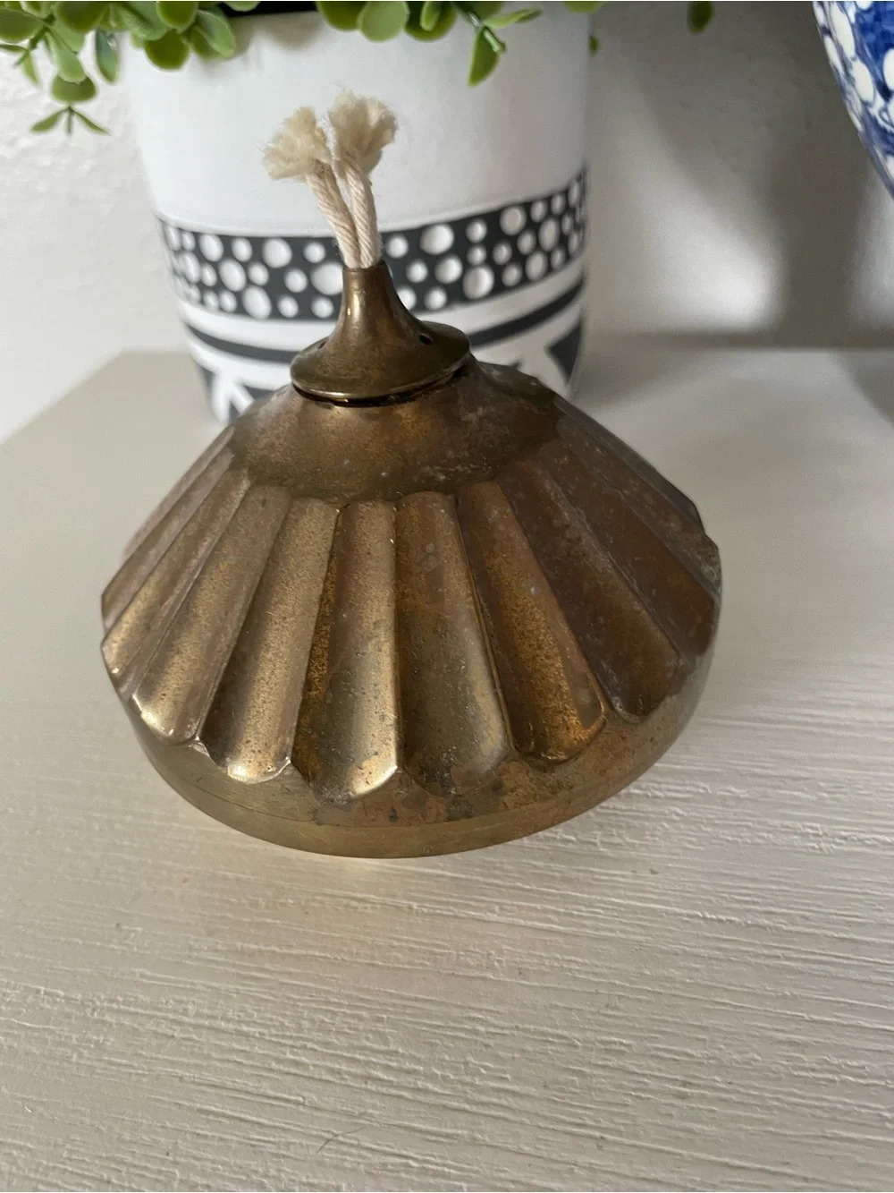 Vintage Rare Enesco Imports Solid Brass twist Oil Lamp Made In India 4”x2.25”